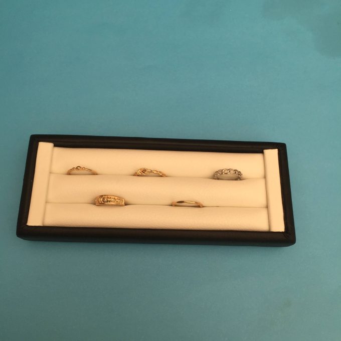 Exhibidor para anillos (tue-an-015)